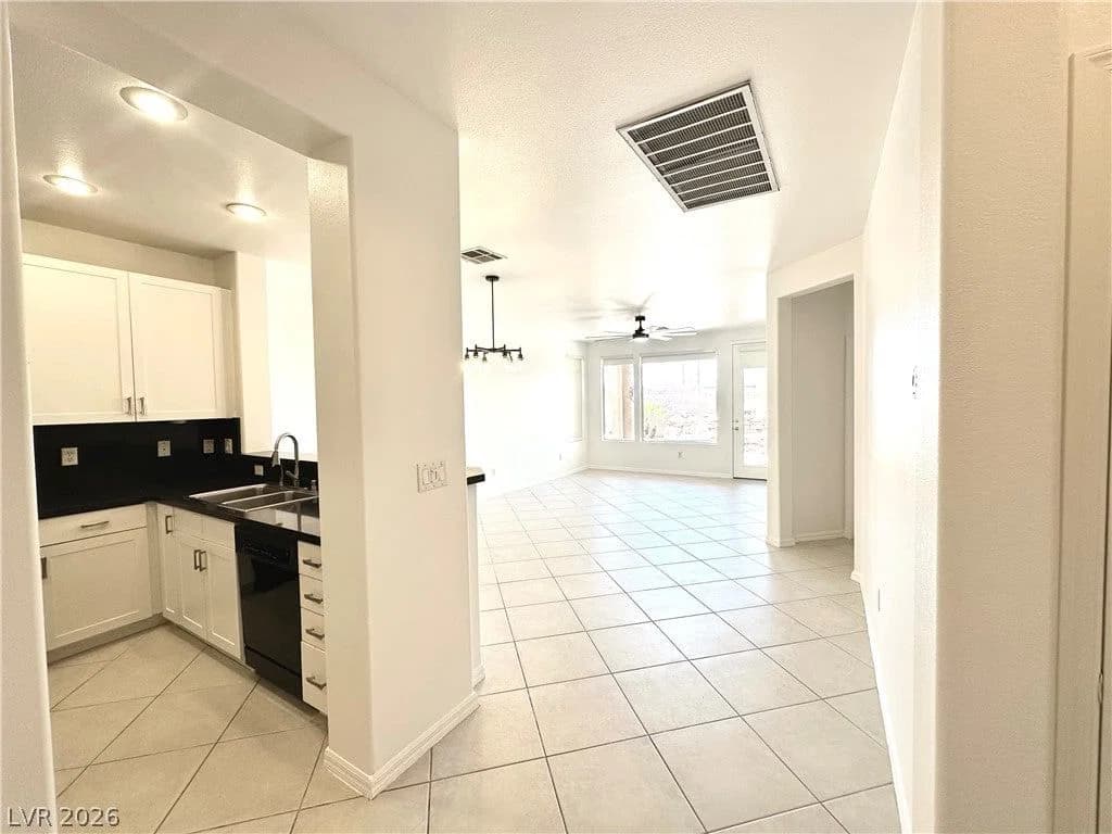 4554 Regalo Bello Street photo 5
