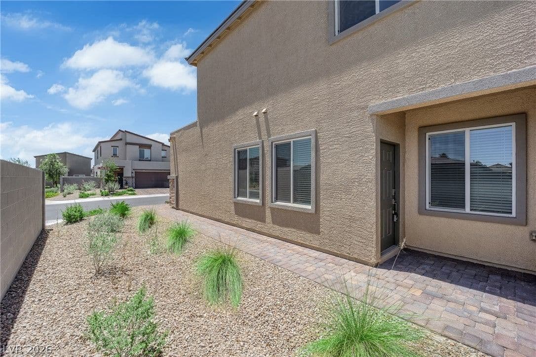 8326 Hayden Hills Avenue photo 3