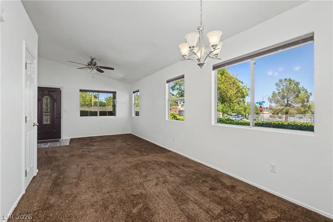 9501 Fox Forest Avenue photo 4