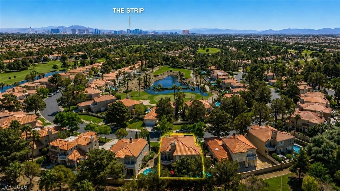 8244 Horseshoe Bend Lane
