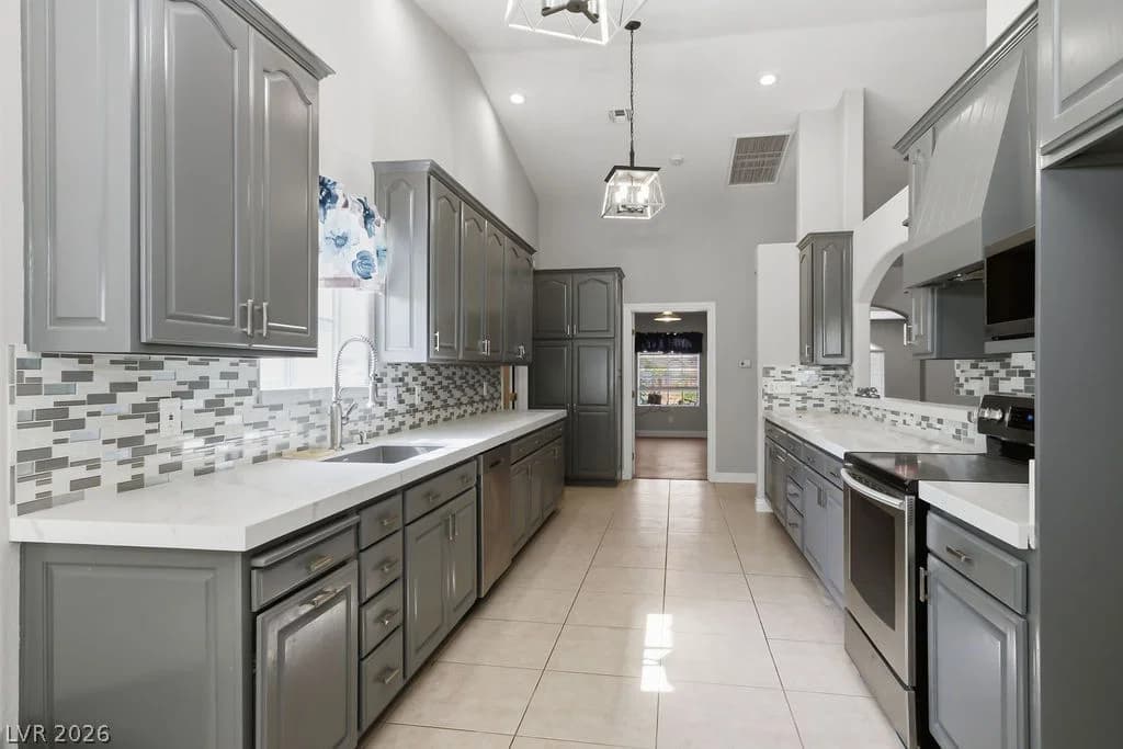 4465 Campbell Road photo 5