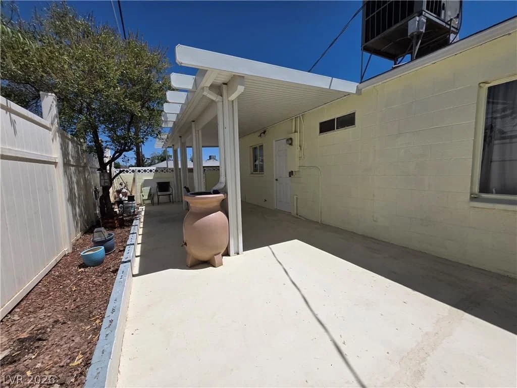 4219 Fulton Place photo 5