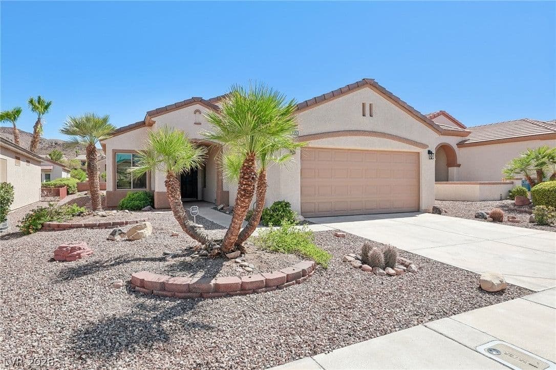 2153 Indigo Creek Avenue photo 2
