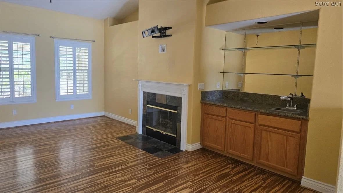 5161 Future Drive photo 4