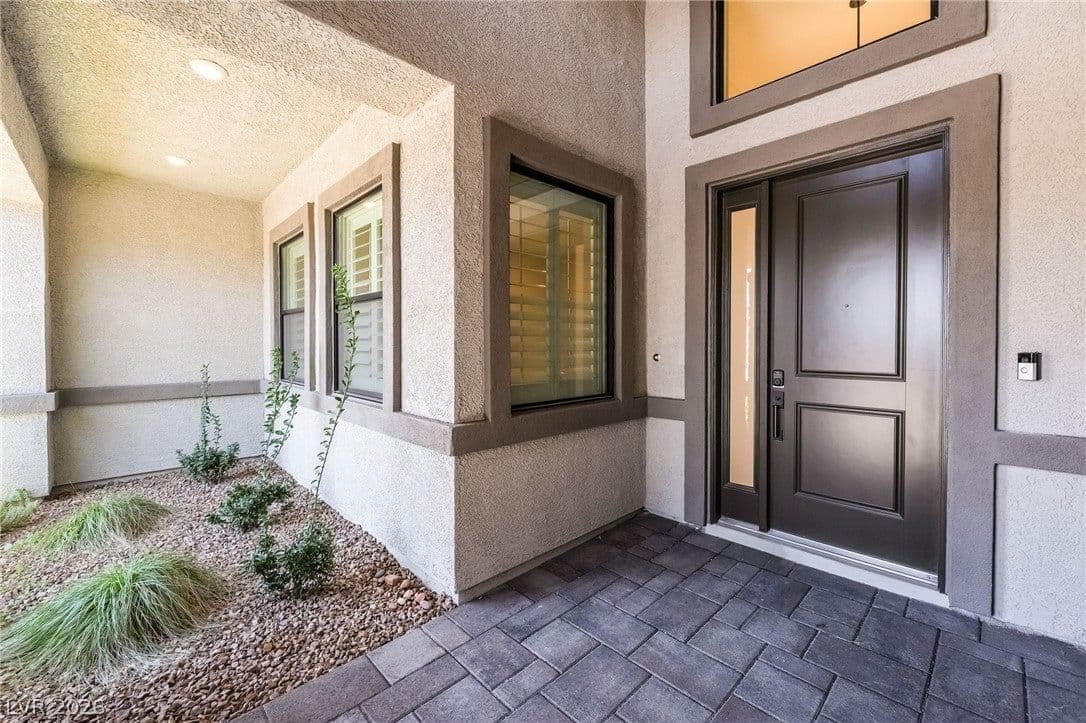 9936 Fremantle Avenue photo 5