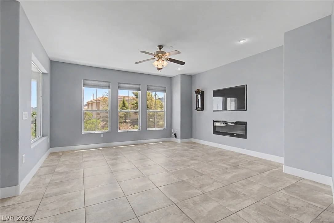 2555 Hampton Road photo 3