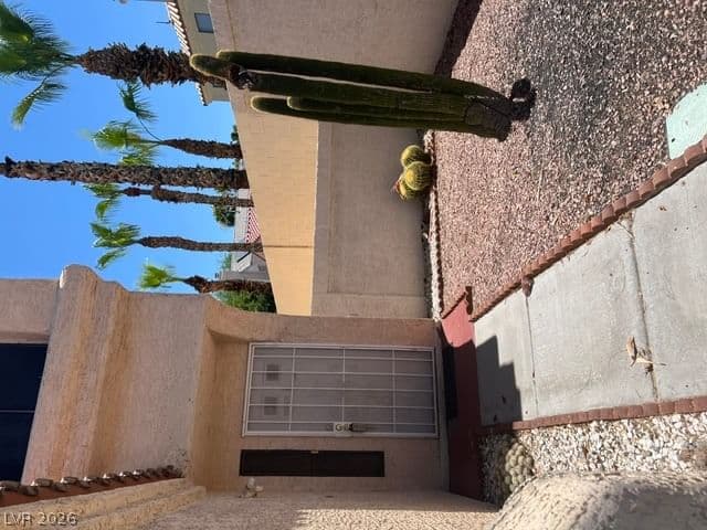 2093 Club Crest Way photo 2