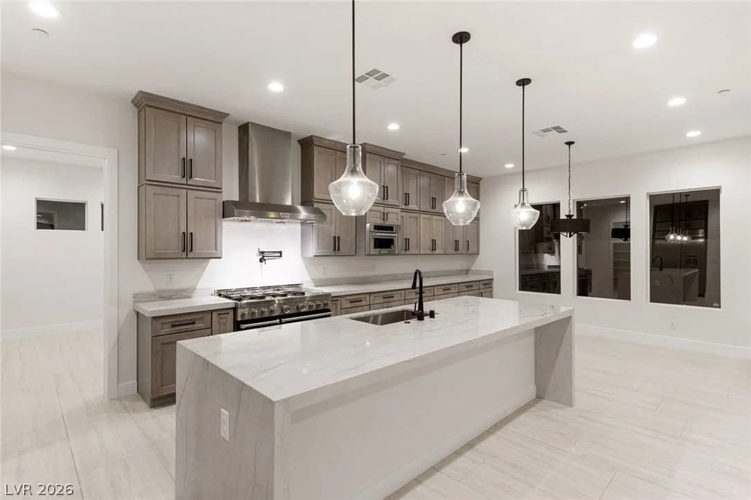 3423 Spanish Winds Court photo 2