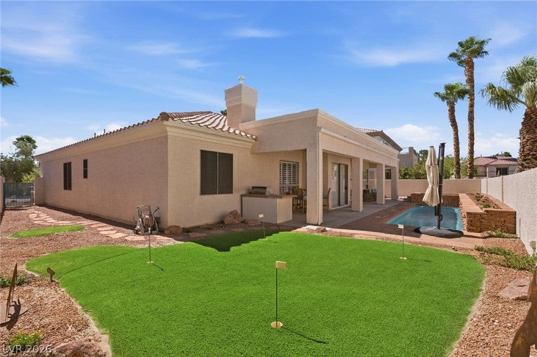 212 Cliff Valley Drive photo 2