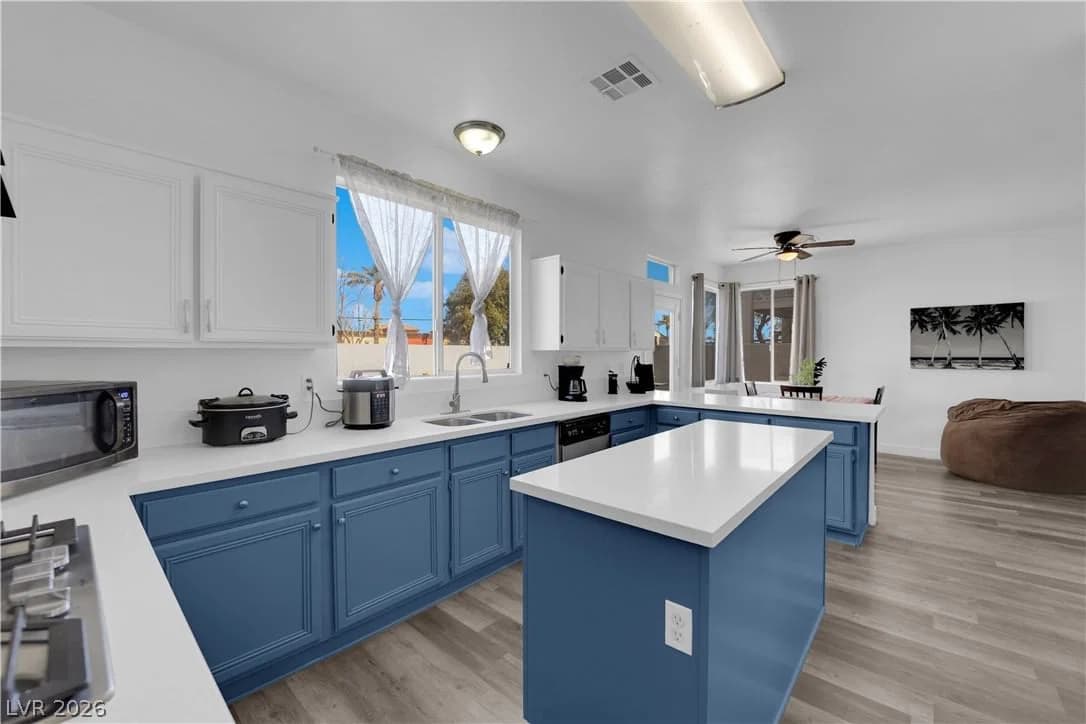 2196 Pescara Court photo 4