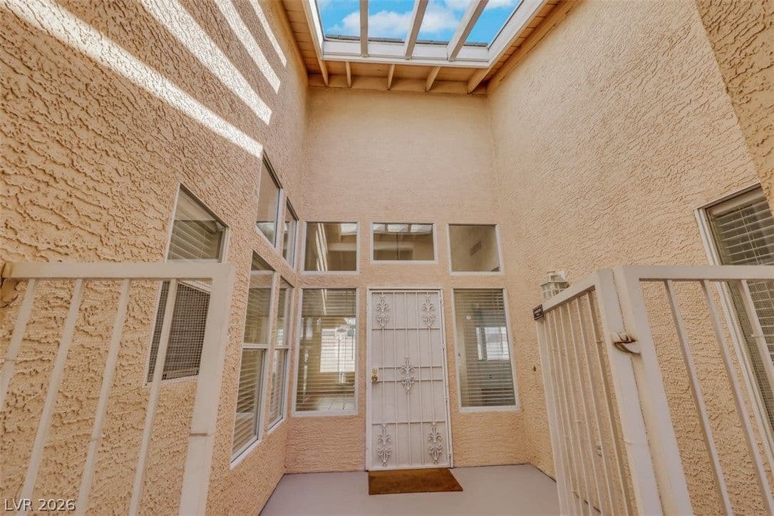 2087 Angel Falls Drive photo 4