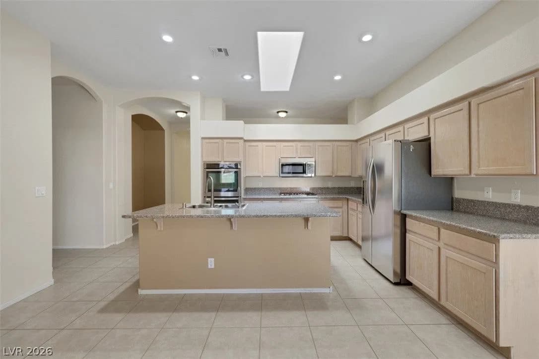 10412 FALLS CHURCH Avenue photo 4