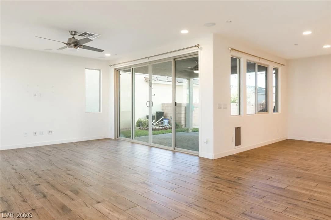 920 Sunset Road photo 5