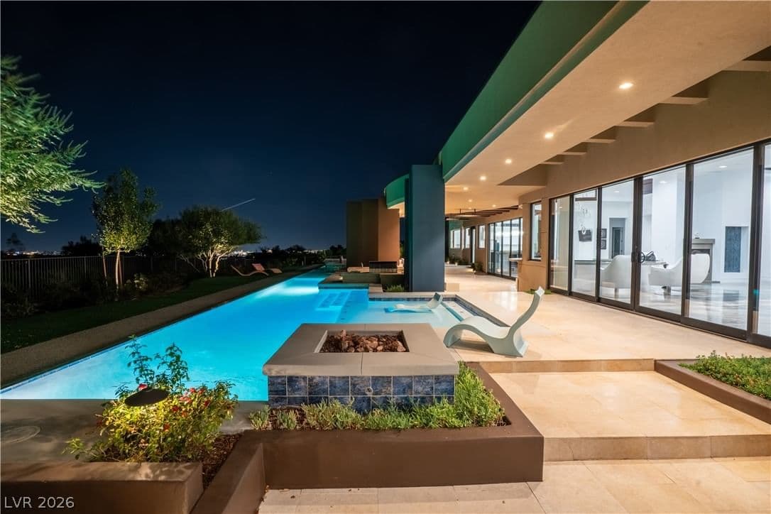 10 Ridge Blossom Road photo 3
