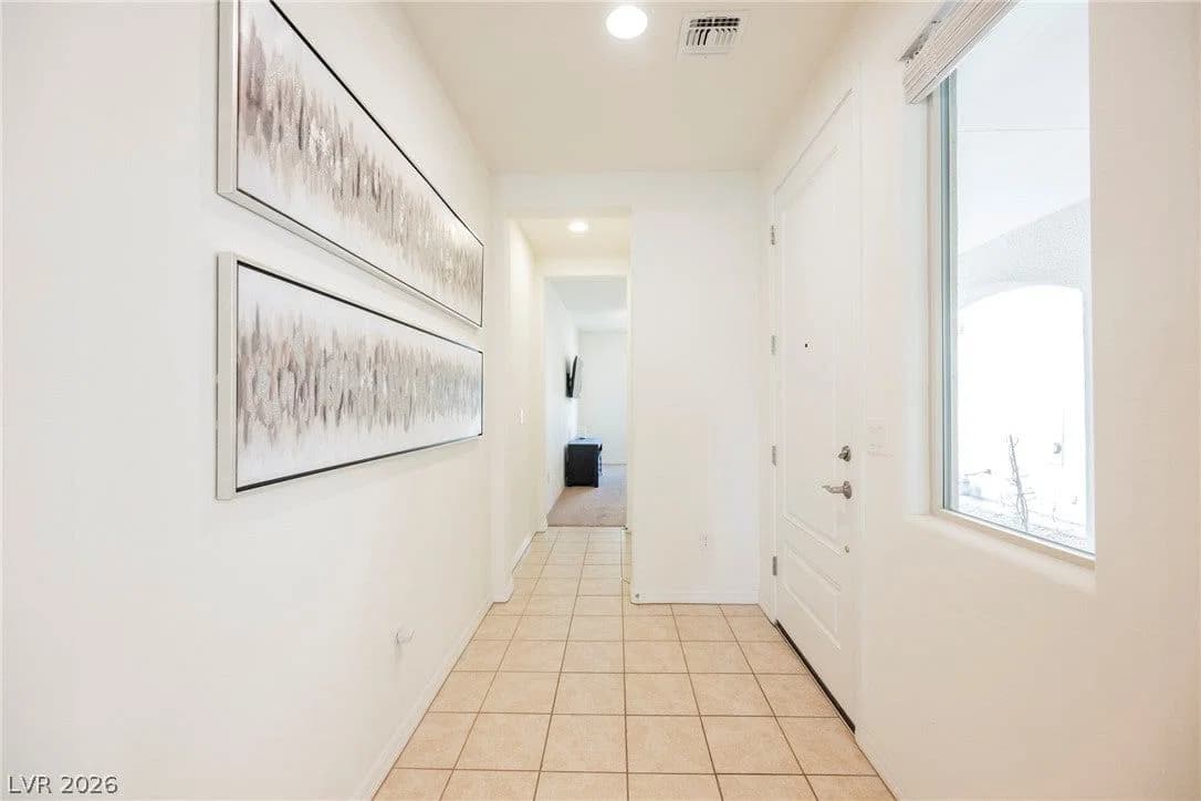 12253 Nasino Avenue photo 4