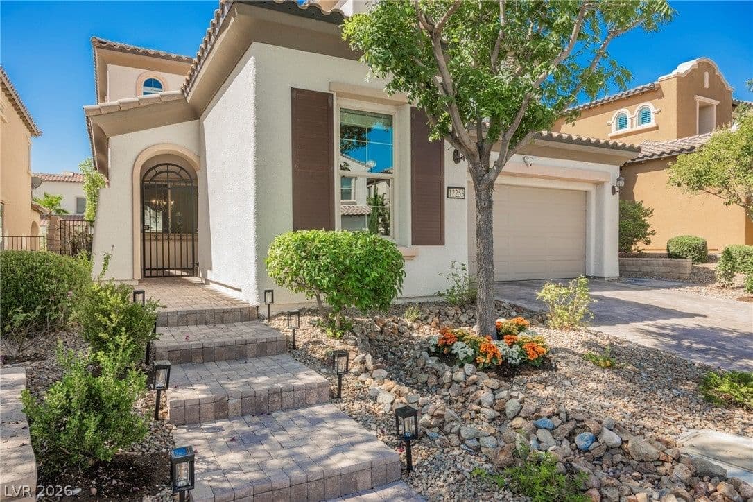 12253 Nasino Avenue photo 3