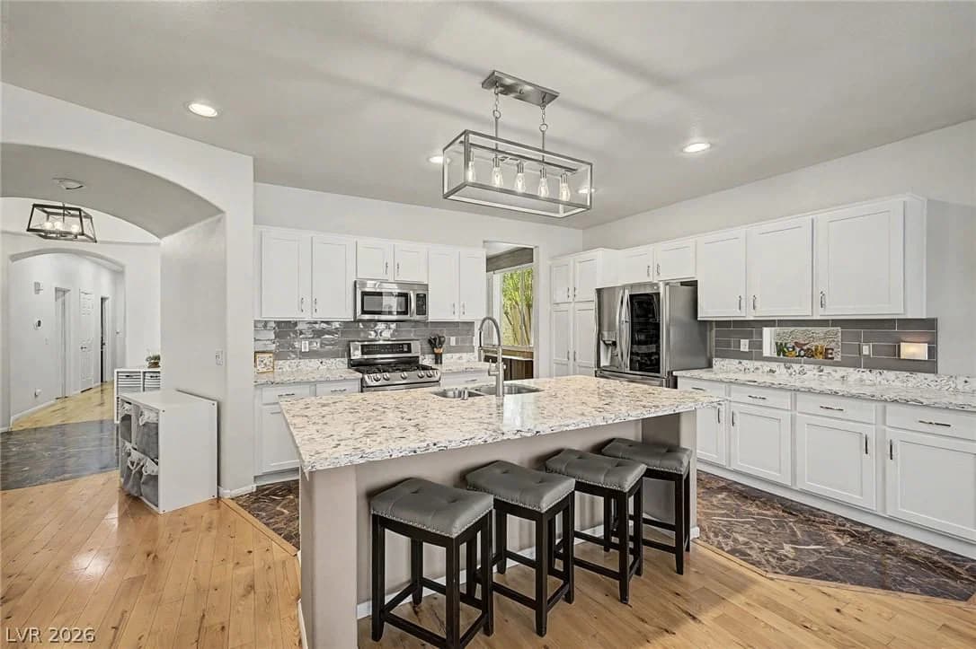 9444 Kingsley Court photo 4