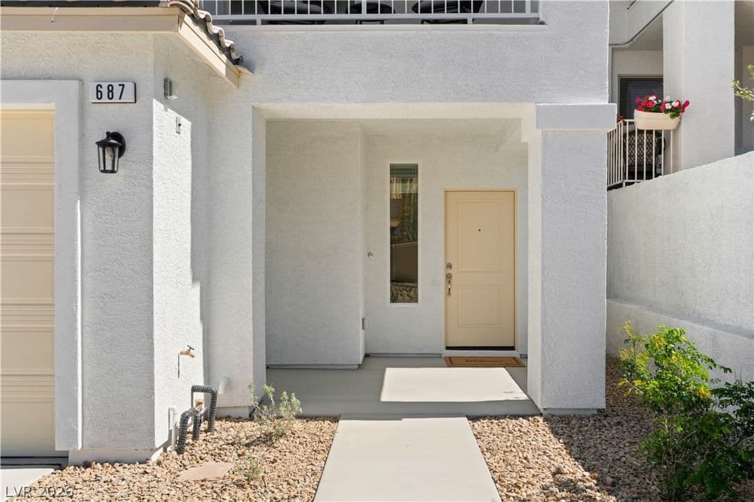 691 Florence Drive photo 5