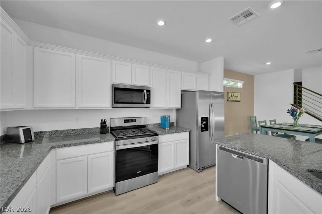 10691 Sariah Skye Avenue photo 3