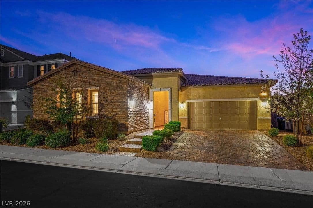 2369 Boretto Street photo 2