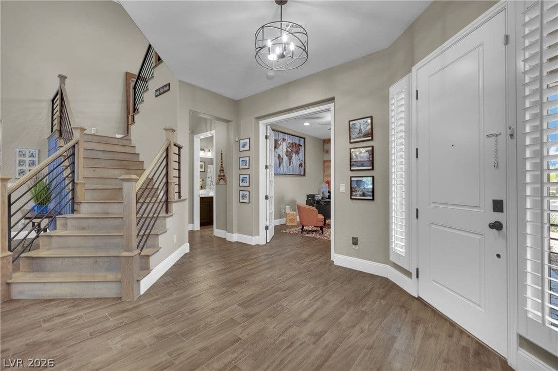 5523 Kyle Peak Court photo 4