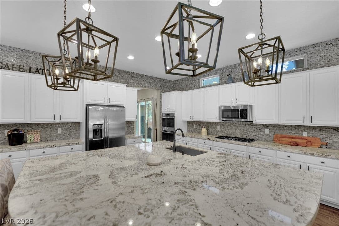 5523 Kyle Peak Court photo 3