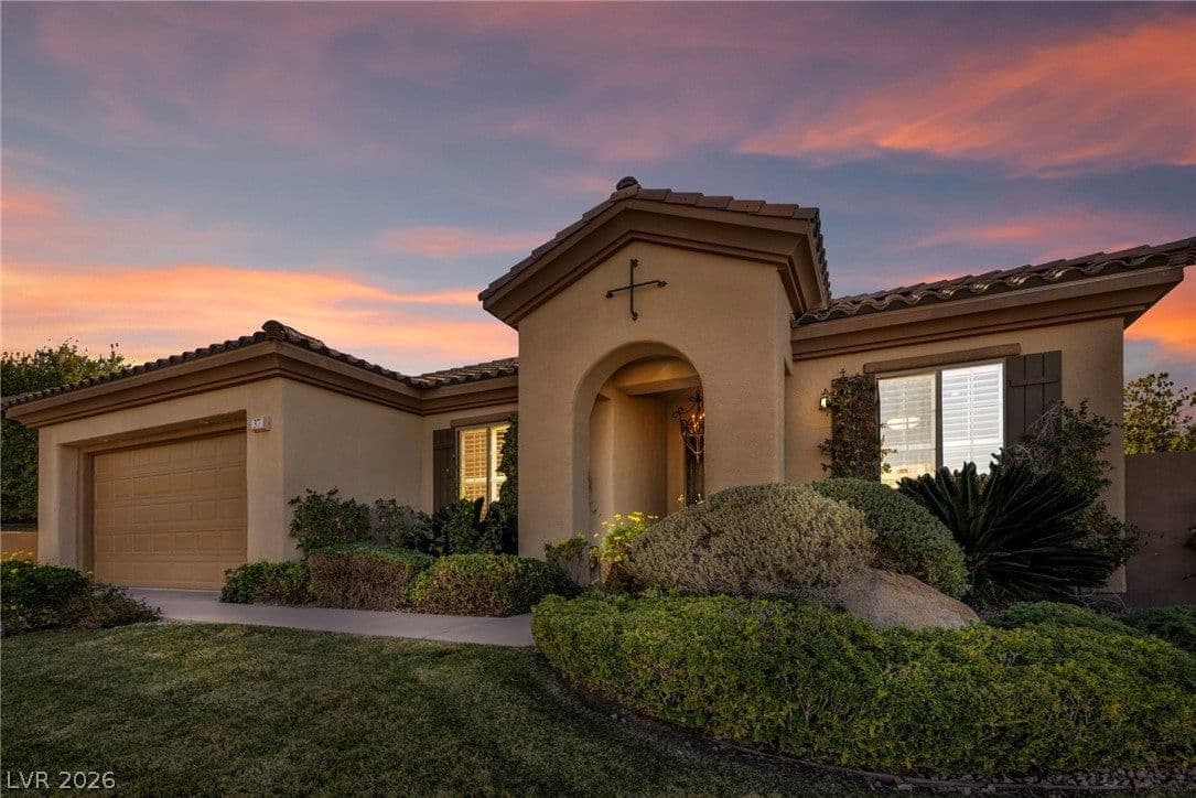37 Stonemark Drive photo 2