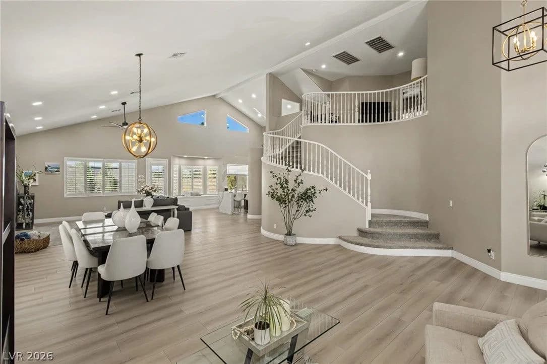 9521 Marina Valley Avenue photo 2