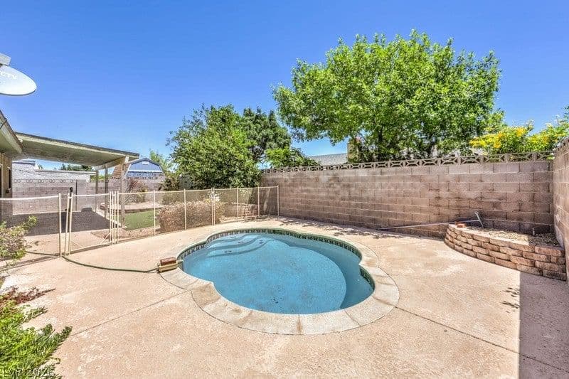 250 Princess Ann Court photo 3
