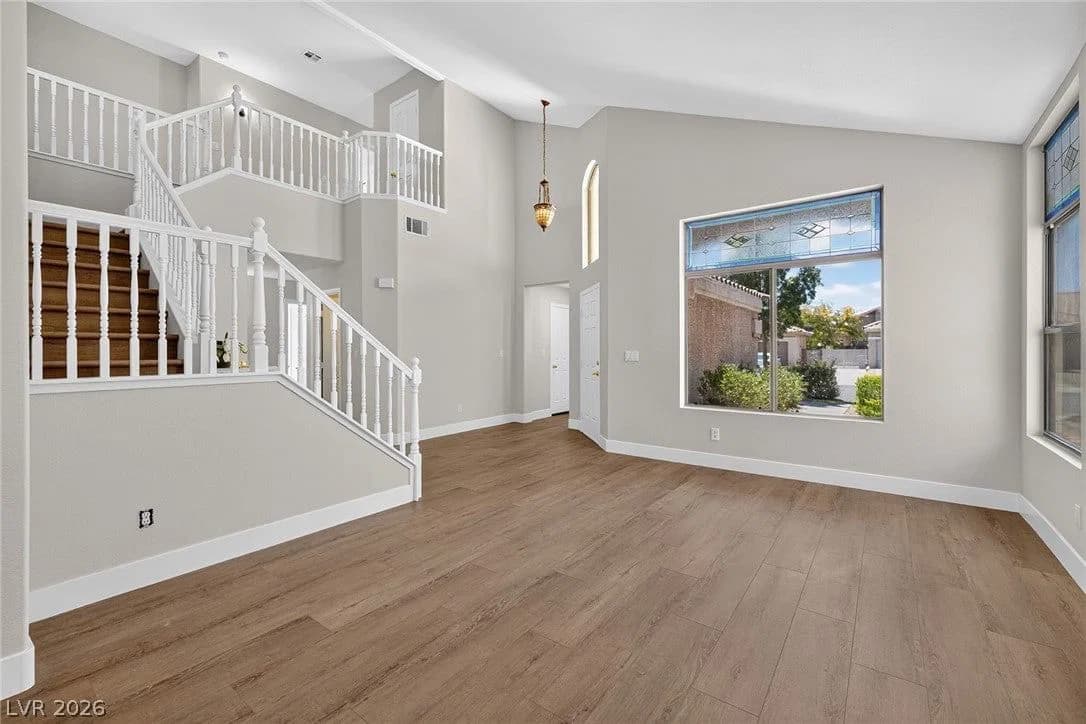 6324 Citrine Avenue photo 2