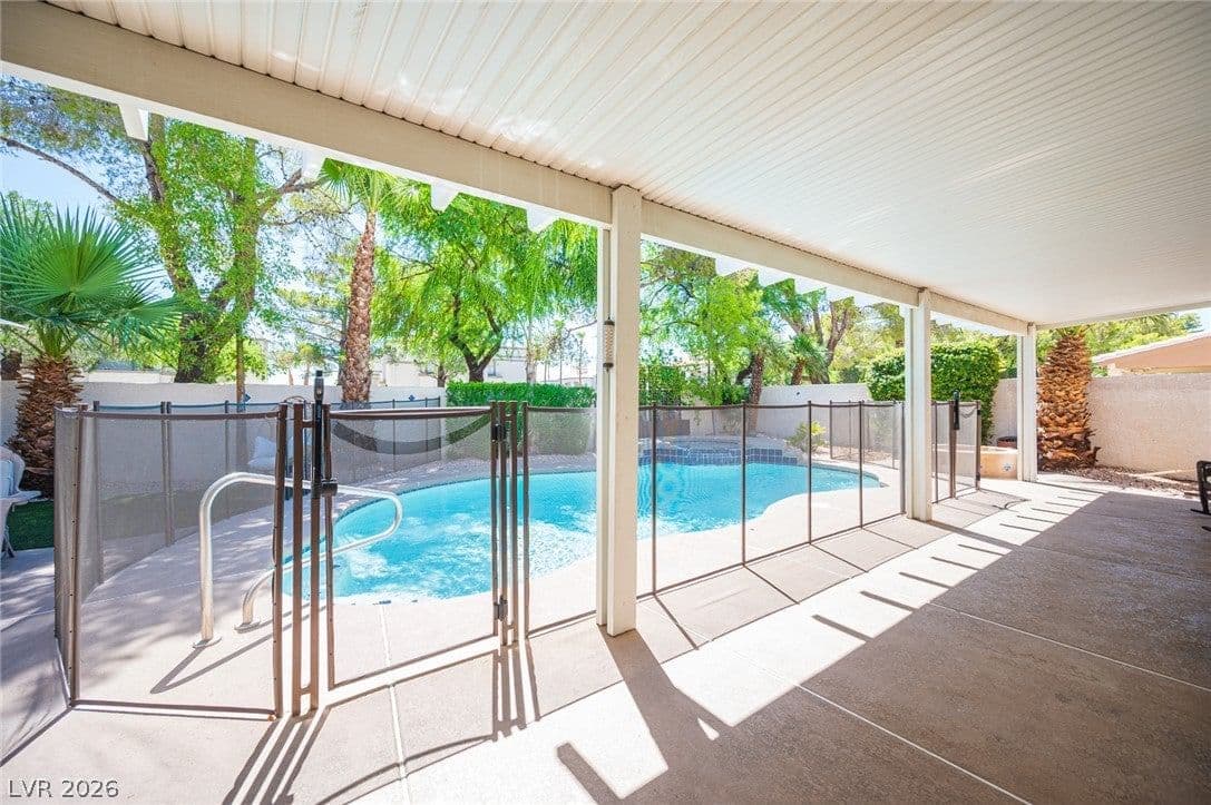 3116 Saint Tropez Street photo 3