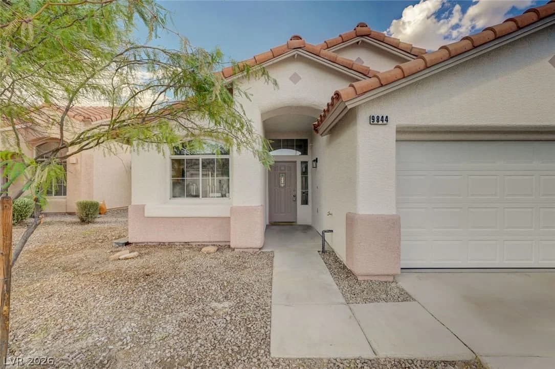9844 Lenox Crest Place photo 5