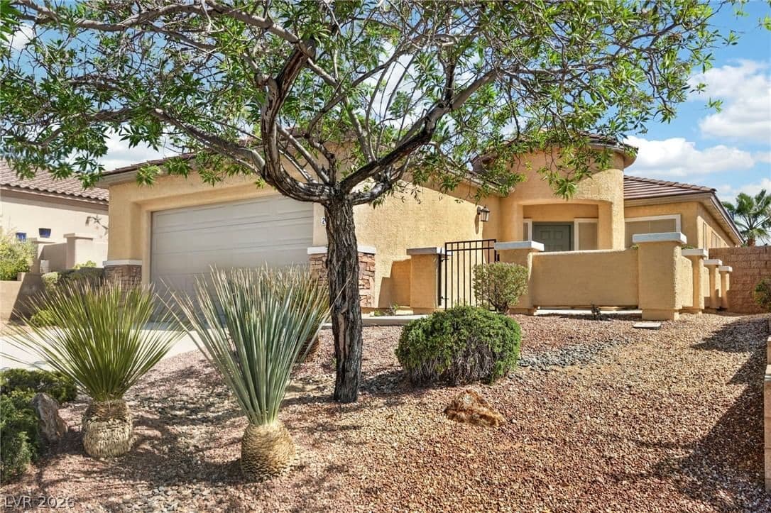 2623 Lochleven Way photo 3
