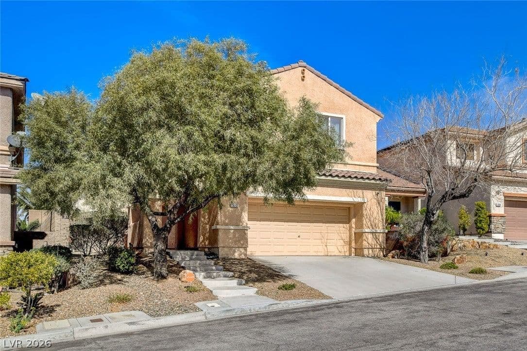 2672 Strichen Avenue photo 4