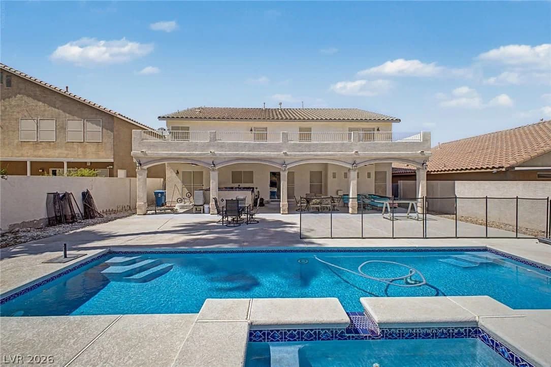 8633 Vivid Violet Avenue photo 2