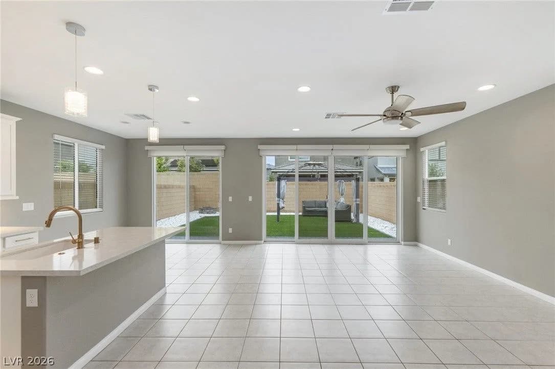 10154 Meranto Avenue photo 5