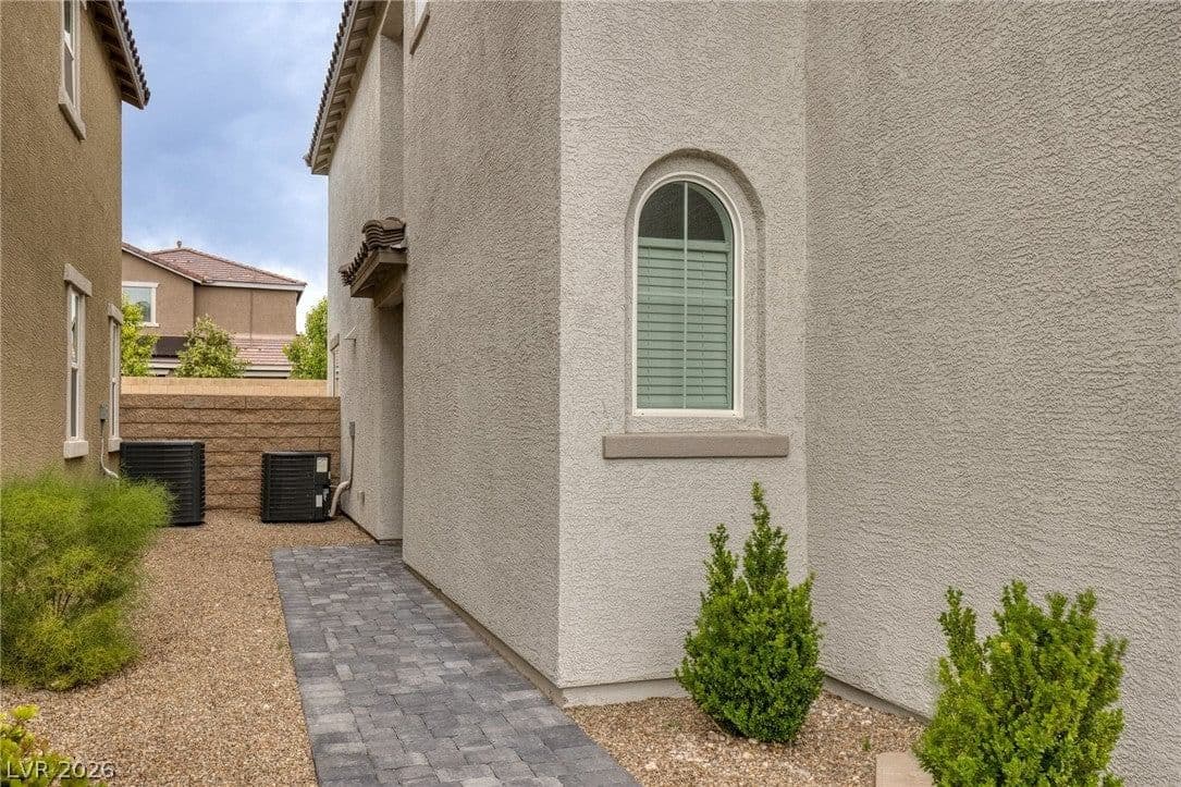 10154 Meranto Avenue photo 4