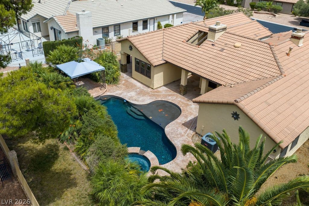 5301 Braemar Drive photo 3