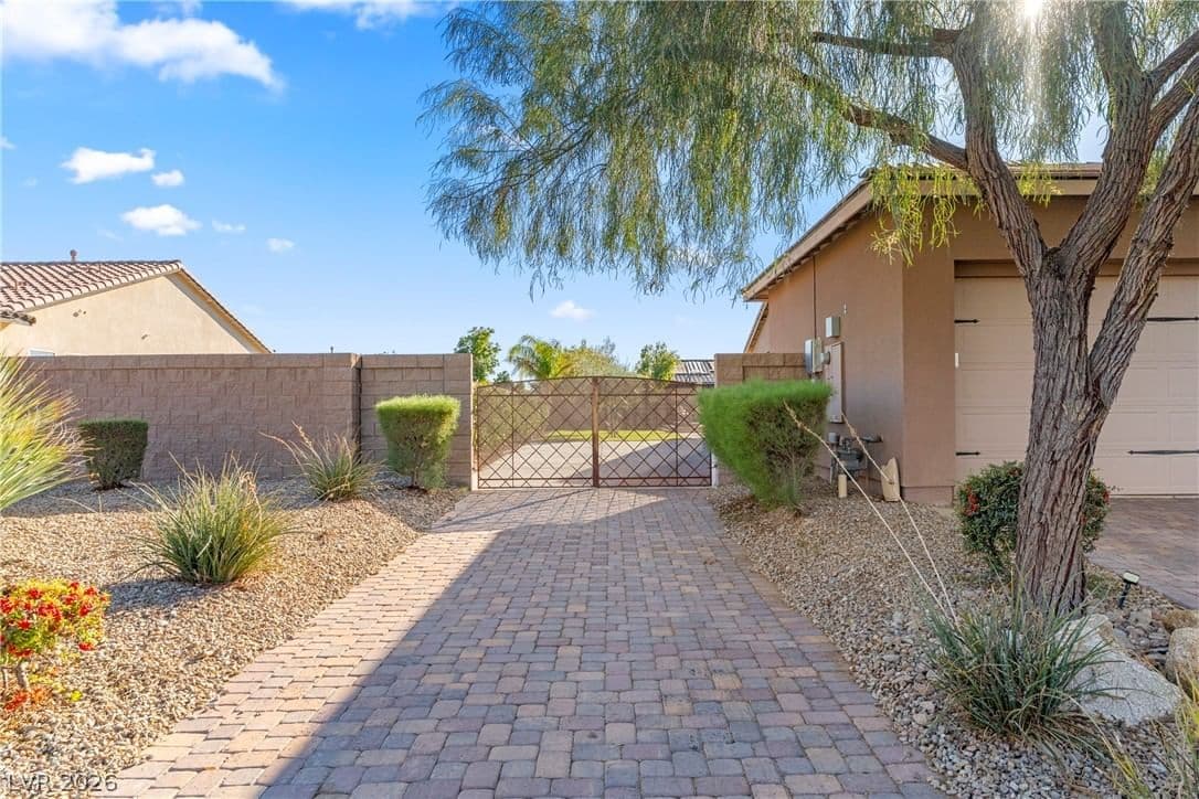 6589 Lyon Estates Avenue photo 5