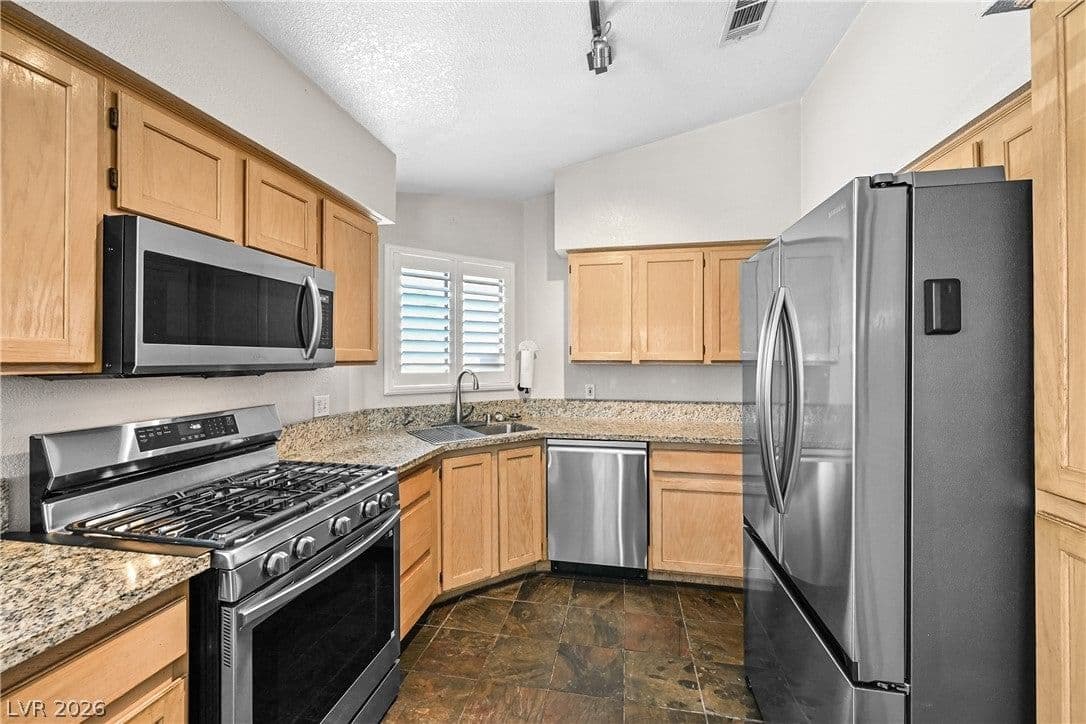 301 Lander Drive photo 3