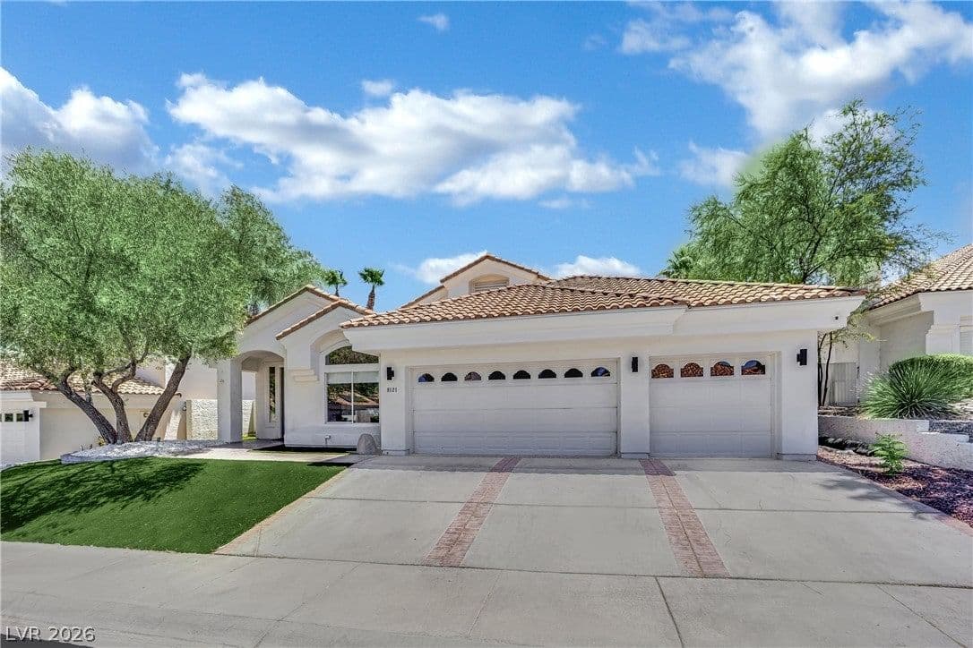 8121 Sunset Cove Drive photo 3