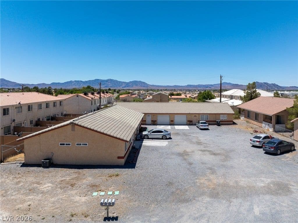 1080 Jubilee Court photo 5