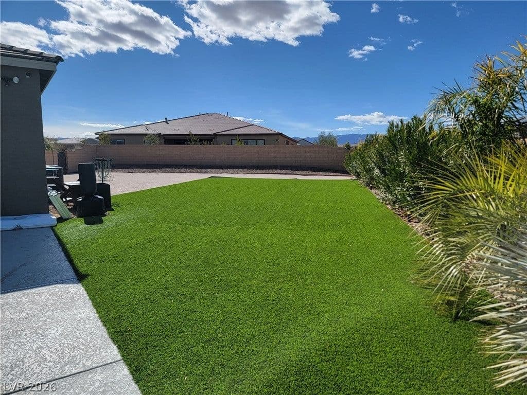 8740 Pioneer Way photo 4