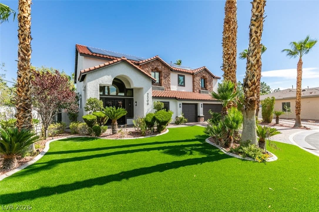 2200 Paseo Court photo 3
