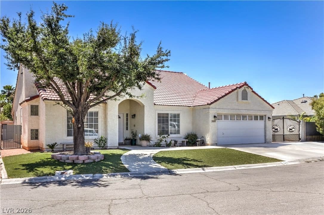 3855 Lorraine Lane photo 3