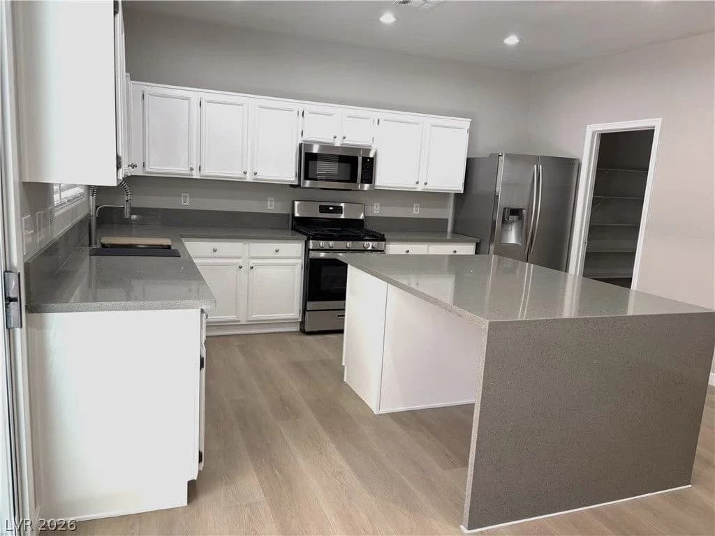 3661 Farfalla Court photo 2