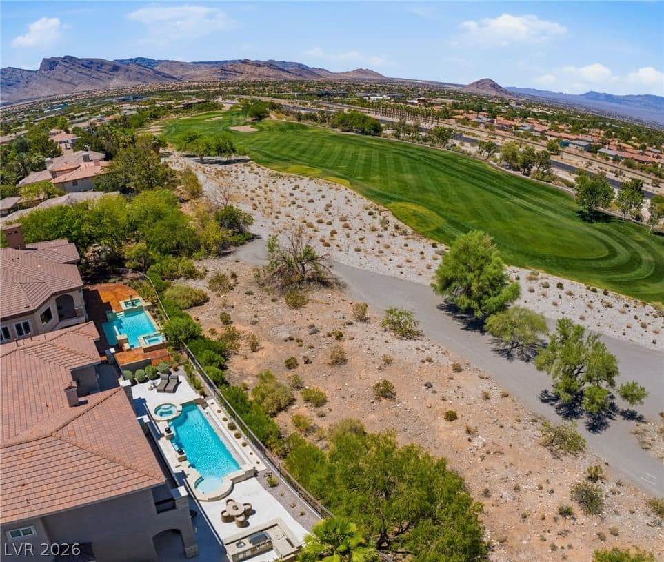 9328 Tournament Canyon Drive photo 2