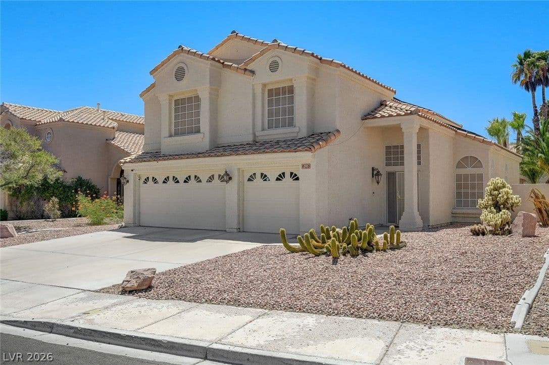 295 Vallarte Drive photo 3