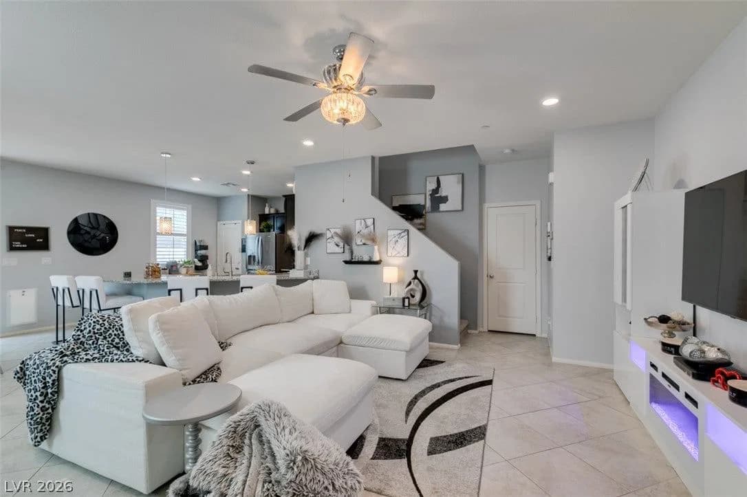 2927 Tranquil Brook Avenue photo 3