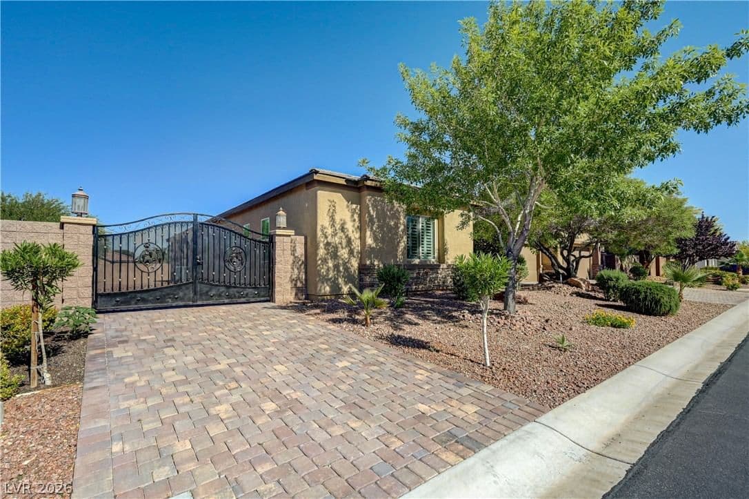 4260 Helena Cove Court photo 4